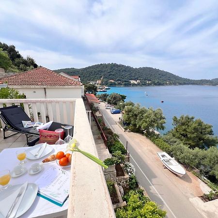 אובלי Terrace Studios With Panoramic Seaview מראה חיצוני תמונה