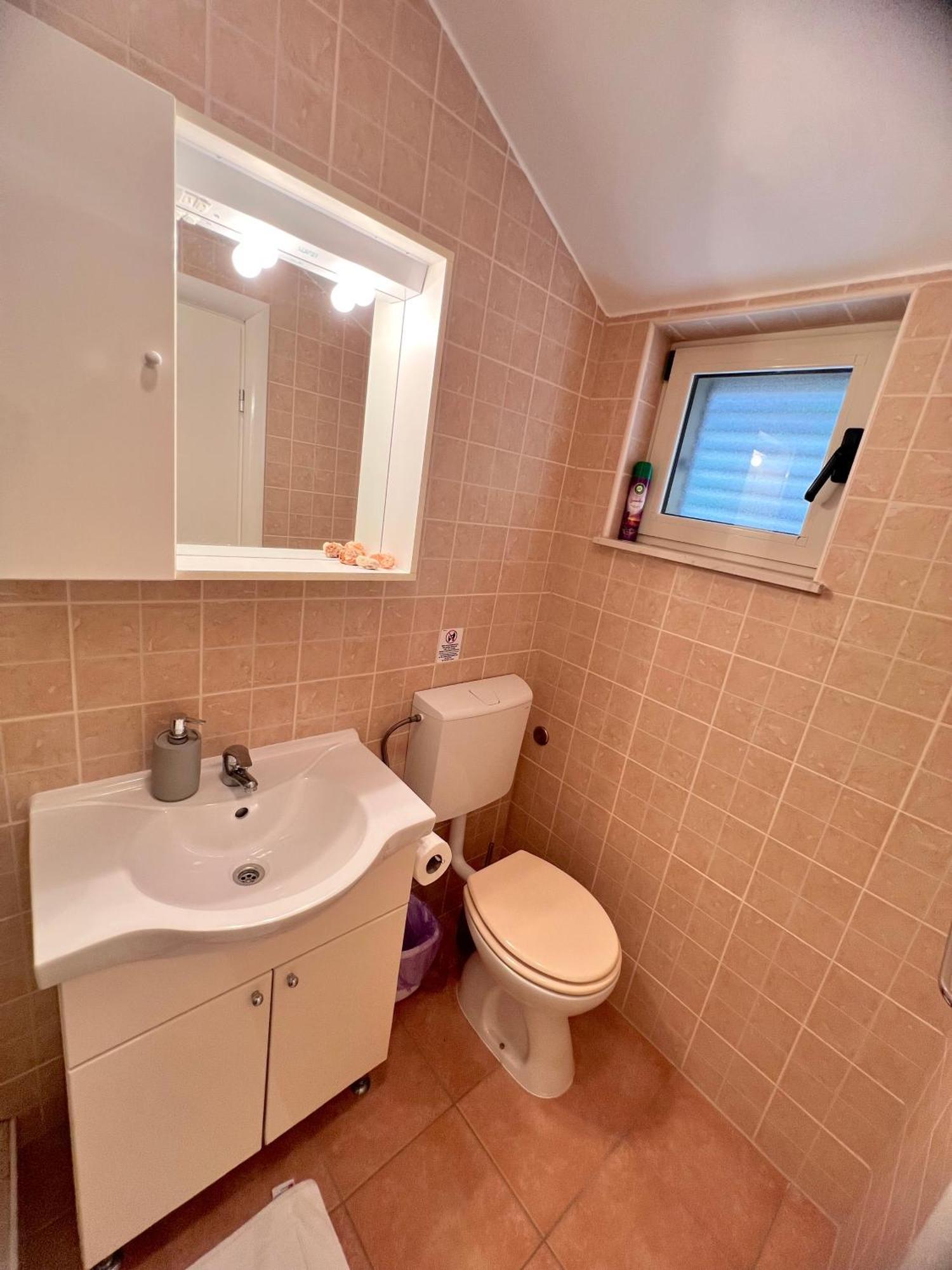 אובלי Terrace Studios With Panoramic Seaview מראה חיצוני תמונה